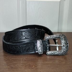 Black Tooled Women's Size Large Genuine Leather Floral Belt Silver Tone Buckle